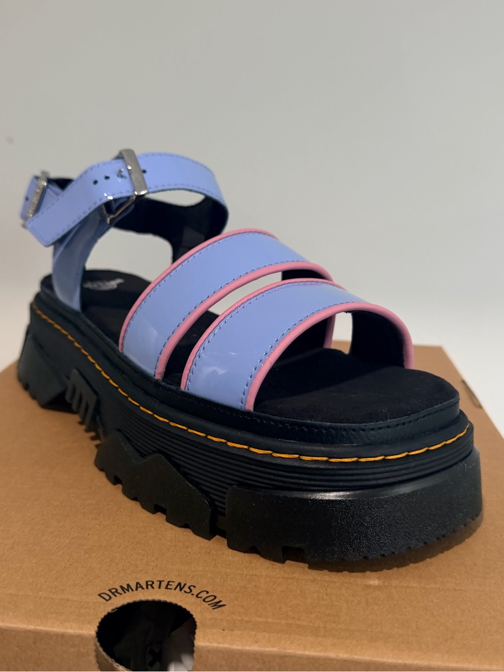 Dr. Martens Mattison 2S- Size 9